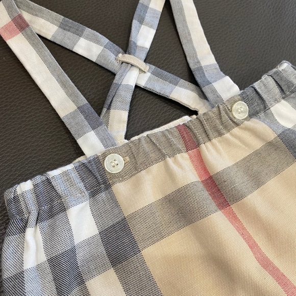 Burberry 2-piece Check Overall & Collared Bodysuit - Picture 3 of 15
